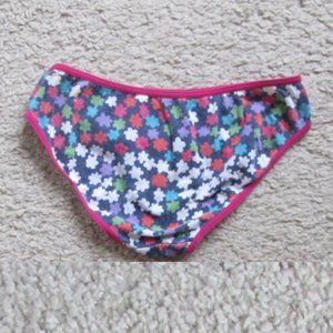 P.S. FROM AEROPOSTALE GIRLS NAVY FLORAL UNDERWEAR SZ SMALL 8